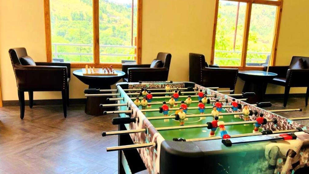 Aaroham Resort, Shimla Bagian luar foto
