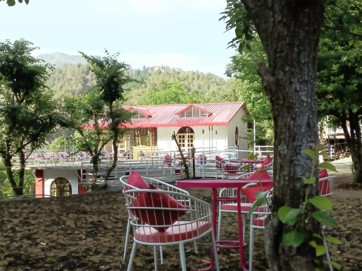 Aaroham Resort, Shimla Bagian luar foto